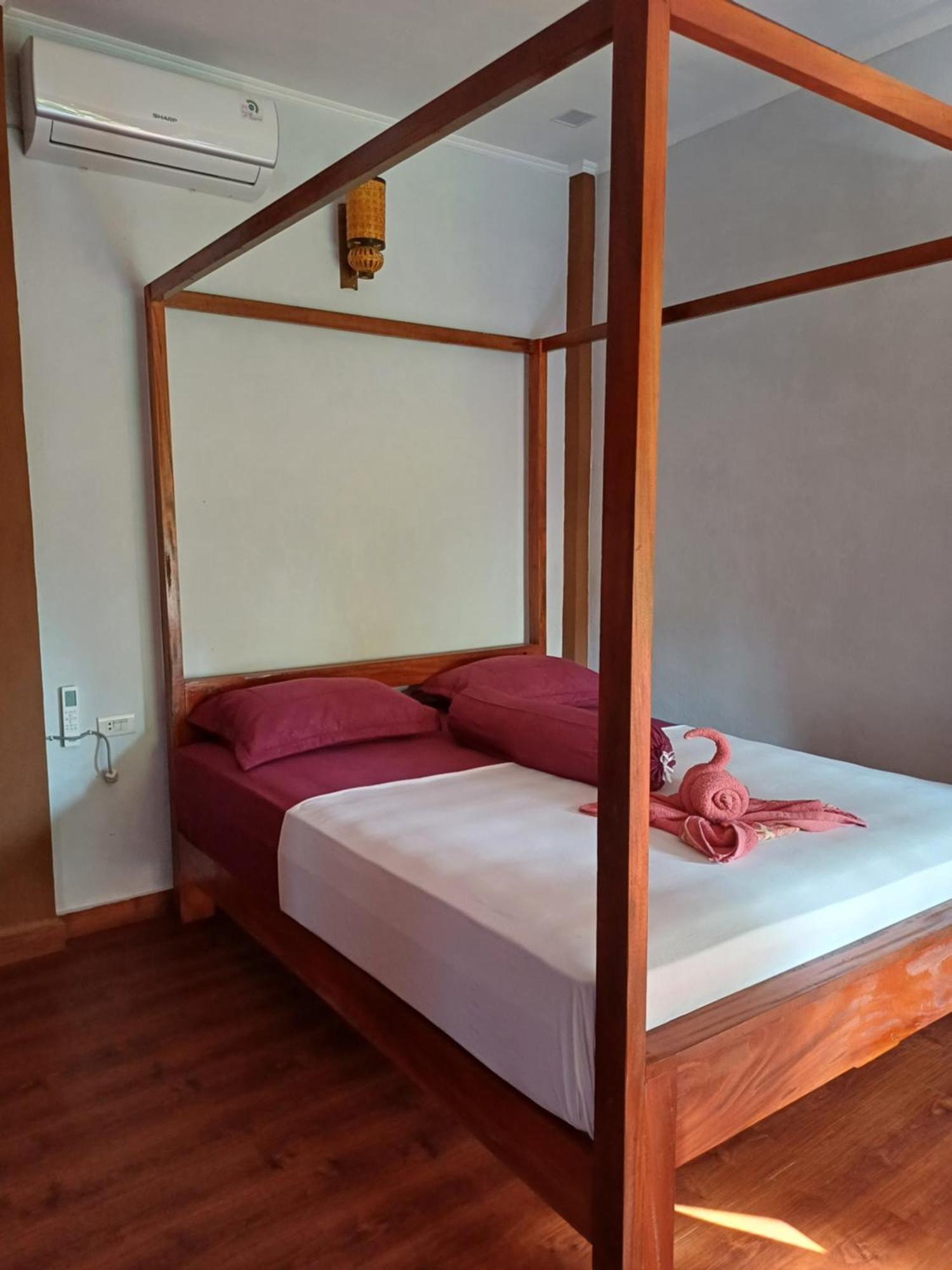 Asim Paris Guesthouse & Jungle Trekking Bukit Lawang Exterior photo