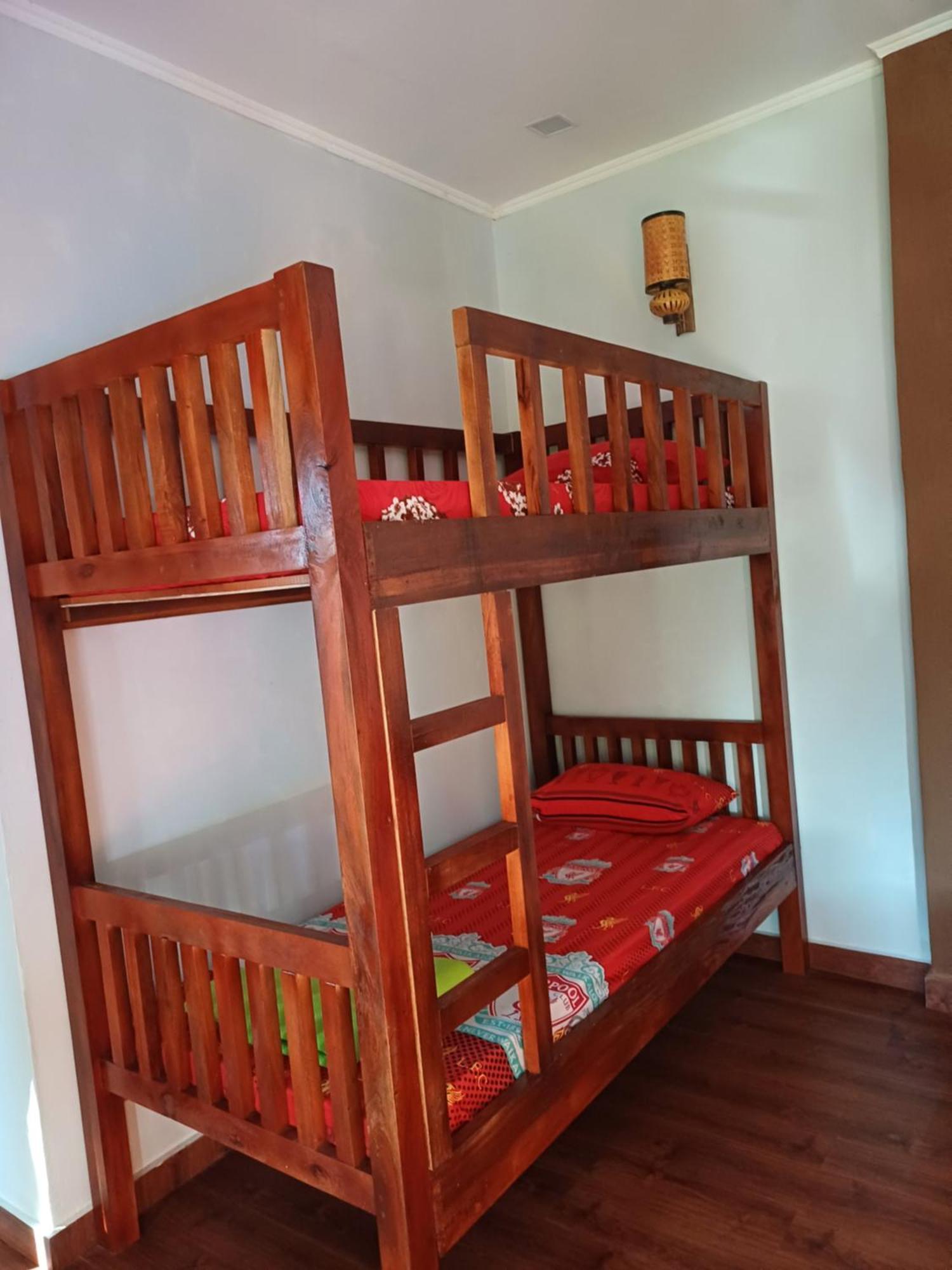 Asim Paris Guesthouse & Jungle Trekking Bukit Lawang Exterior photo